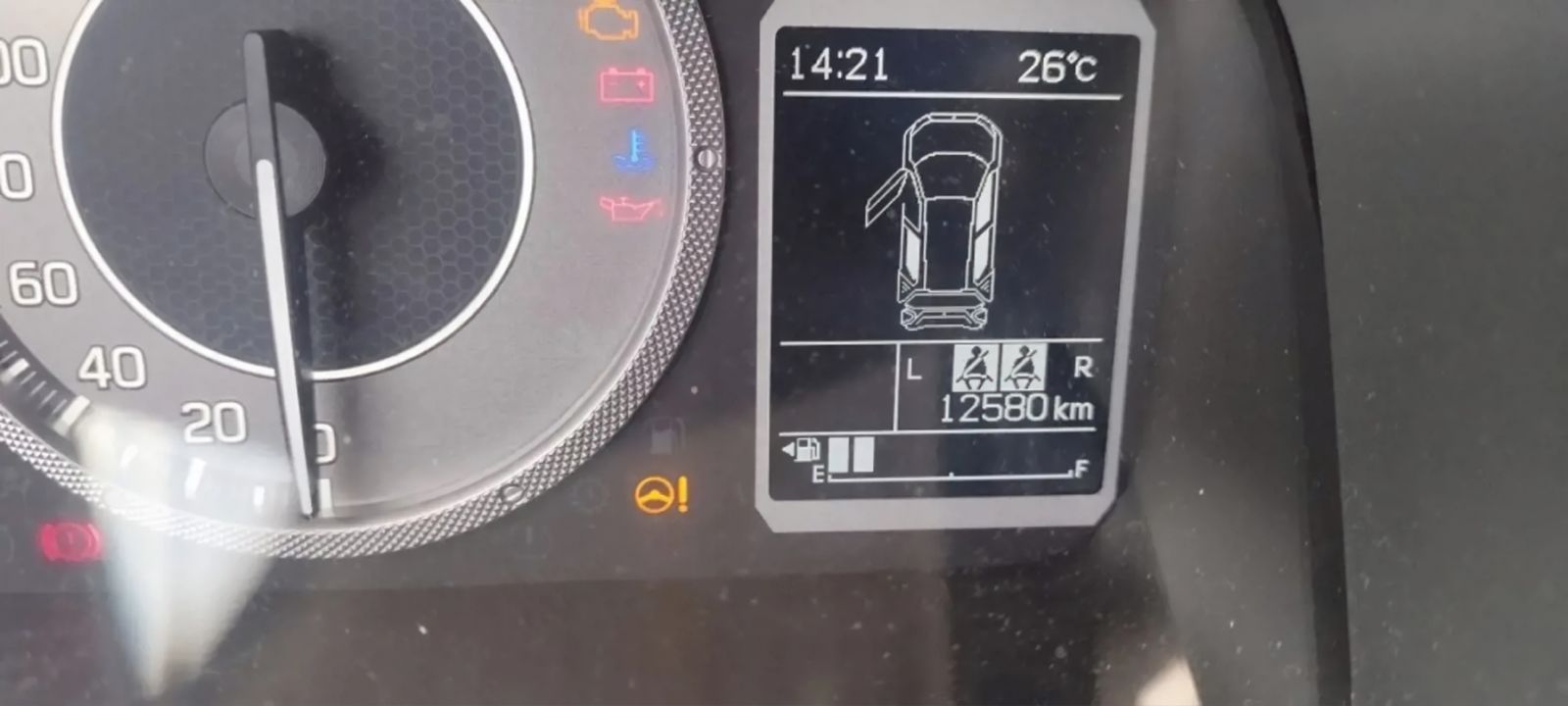 Suzuki Ignis GL+ Hybrid 2024 - 11